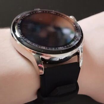 Розумний годинник Gen 3 чорний на руці