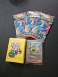 okémon TCG Paldea Trainers Gift Box