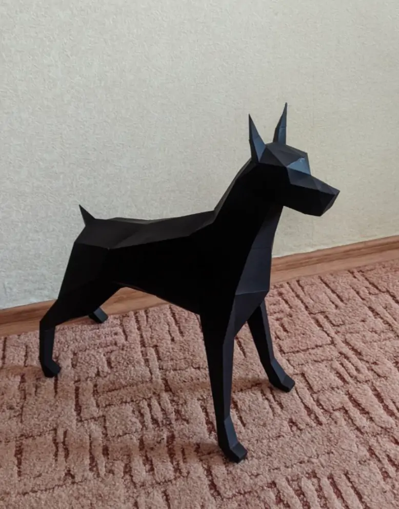 Паперкрафт фігура добермана стоячого
