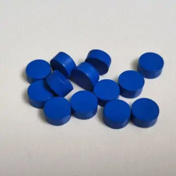 Фішки для настільниїх ігор синього кольору