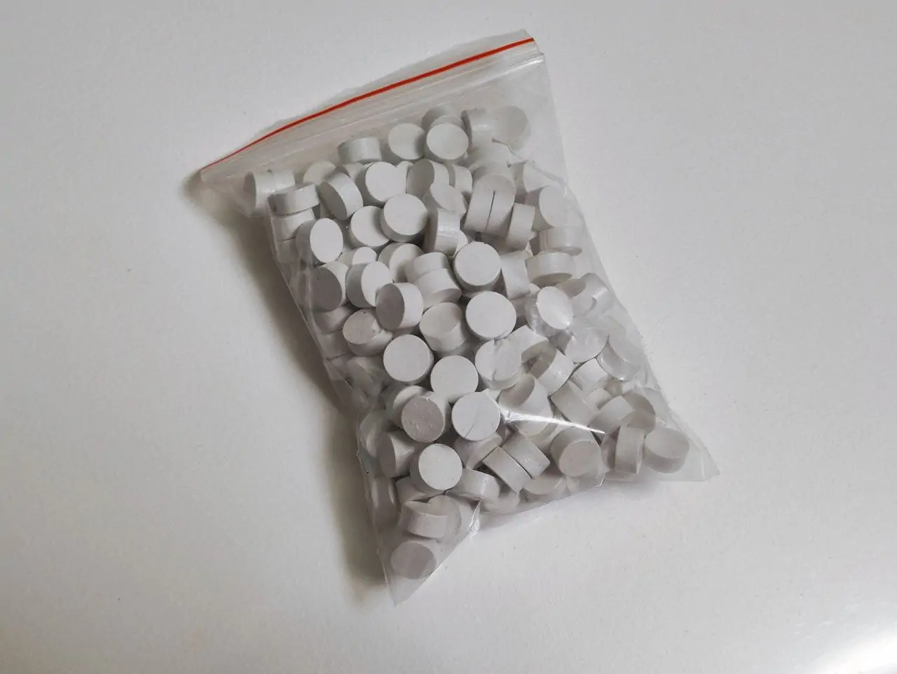 фішки білого кольору